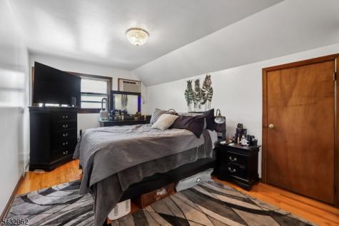355 Chestnut Avenue South Hackensack NJ 07606