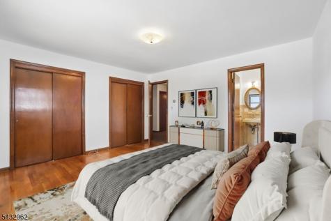 355 Chestnut Avenue South Hackensack NJ 07606