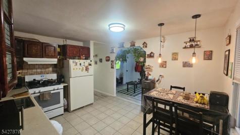 115 Hawthorne Street Roselle NJ 07203
