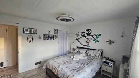 115 Hawthorne Street Roselle NJ 07203