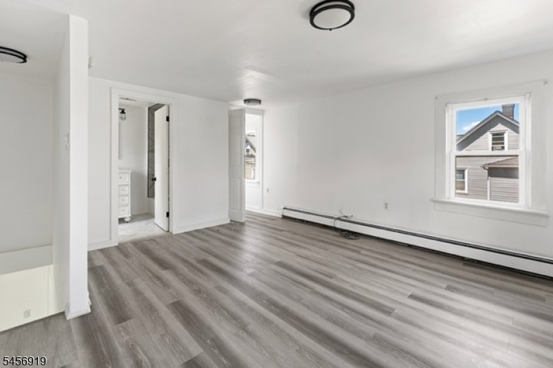 26 Dane Street Sayreville NJ 08872