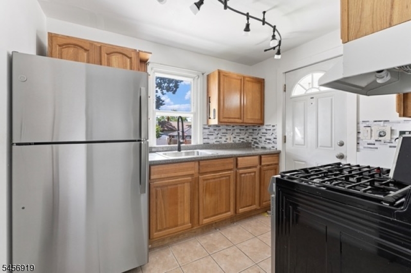 26 Dane Street Sayreville NJ 08872