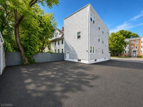 75 Eaton Place East Orange NJ 07017