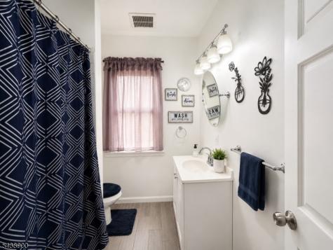 75 Eaton Place East Orange NJ 07017
