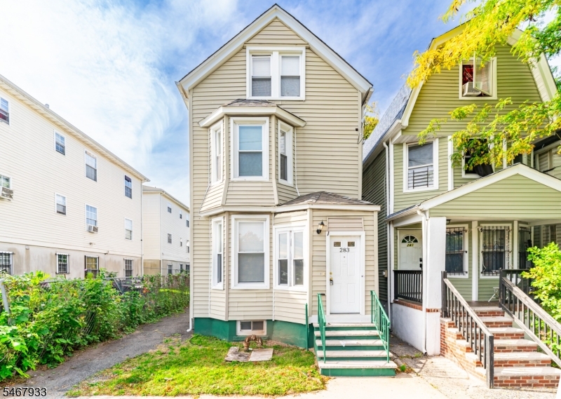 283 S 18th Street Newark NJ 07103