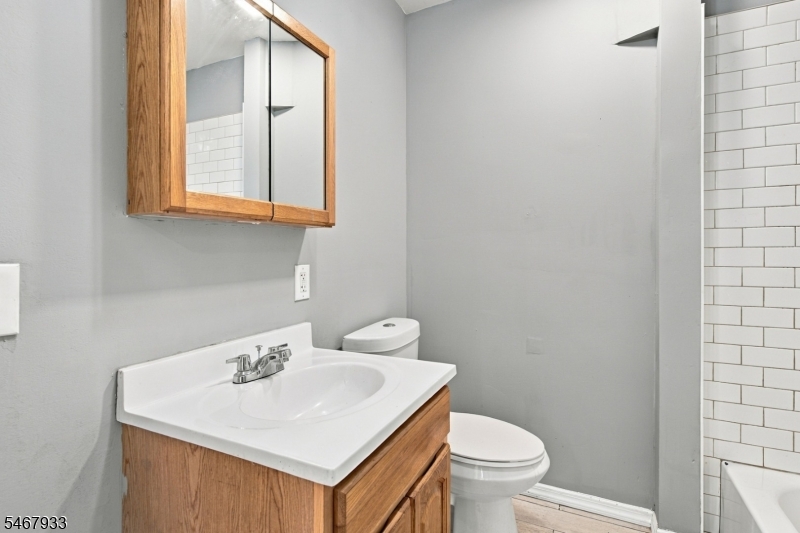 283 S 18th Street Newark NJ 07103