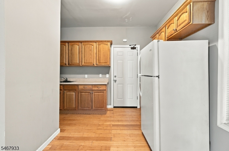 283 S 18th Street Newark NJ 07103