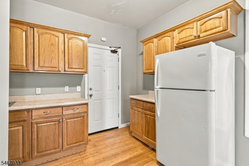 283 S 18th Street Newark NJ 07103