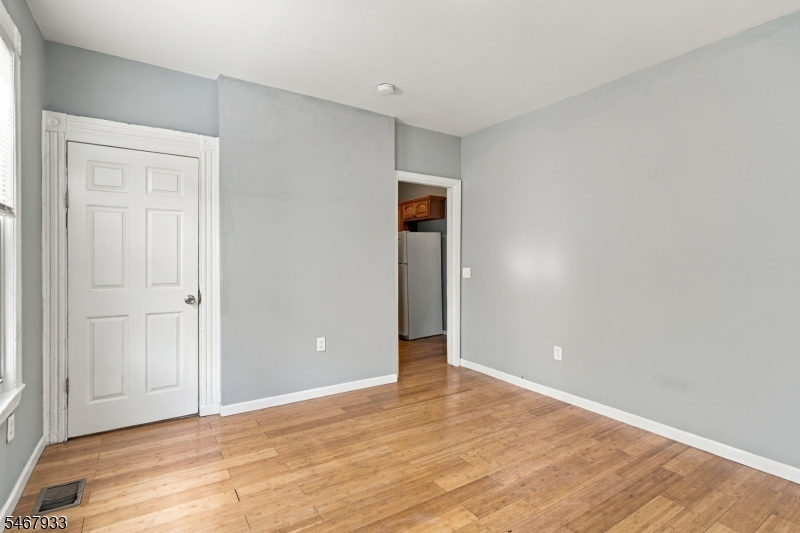 283 S 18th Street Newark NJ 07103