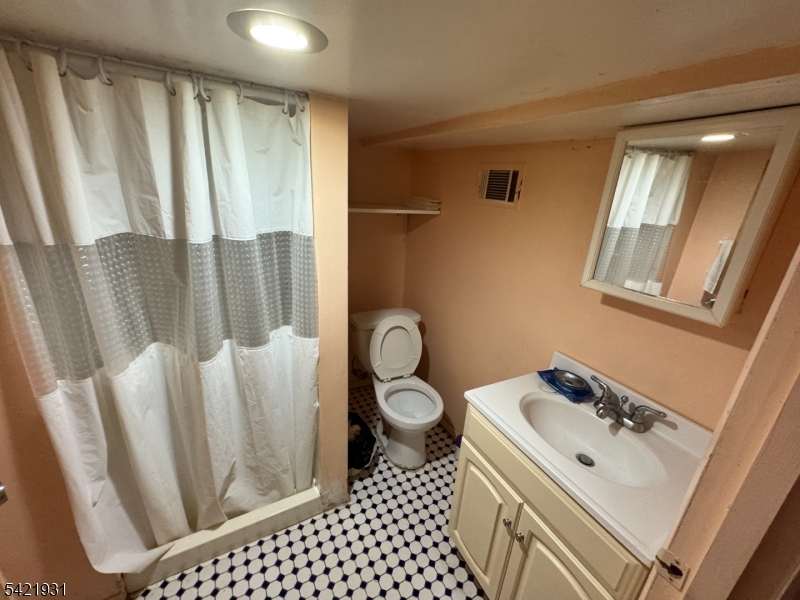 88 N 6th Street Paterson NJ 07522
