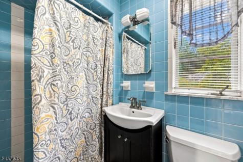 13 East Street Wanaque NJ 07465