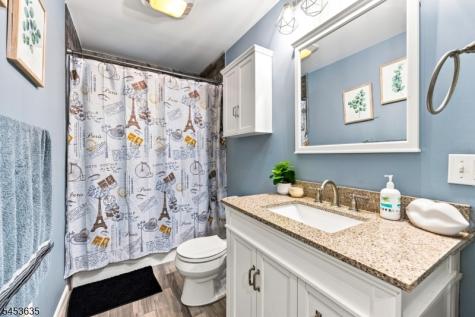 13 East Street Wanaque NJ 07465