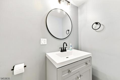 13 East Street Wanaque NJ 07465