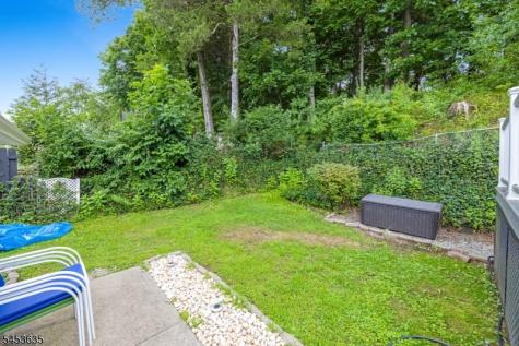 13 East Street Wanaque NJ 07465