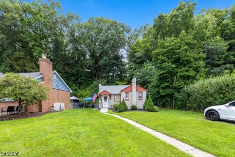 13 East Street Wanaque NJ 07465