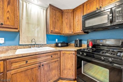 13 East Street Wanaque NJ 07465
