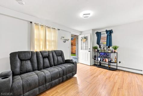 13 East Street Wanaque NJ 07465