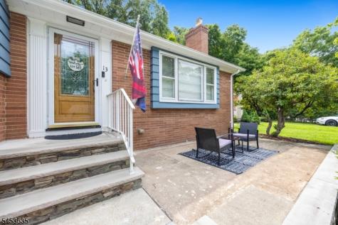 13 East Street Wanaque NJ 07465