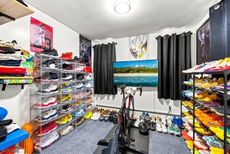 13 East Street Wanaque NJ 07465