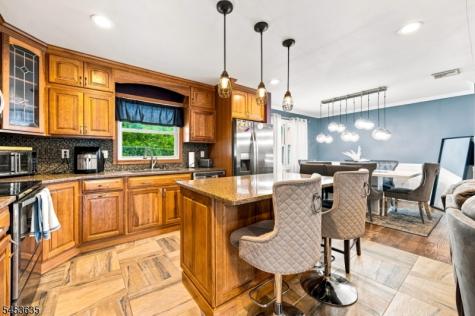 13 East Street Wanaque NJ 07465