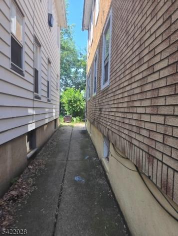 34 Home Street Franklin NJ 08873