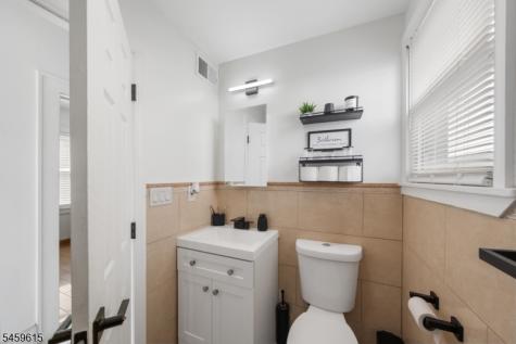 509 Roosevelt Street Roselle Park NJ 07204