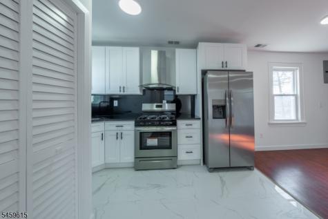 509 Roosevelt Street Roselle Park NJ 07204