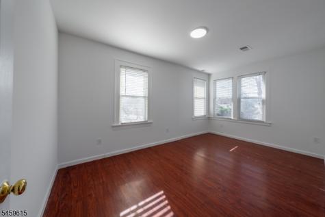 509 Roosevelt Street Roselle Park NJ 07204