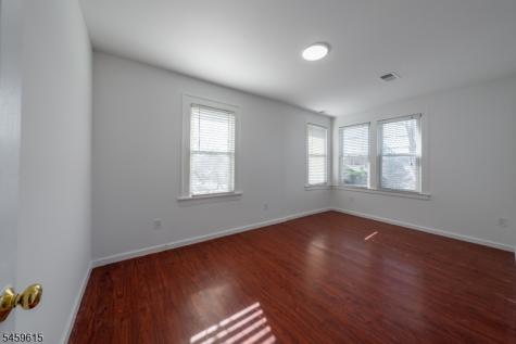 509 Roosevelt Street Roselle Park NJ 07204