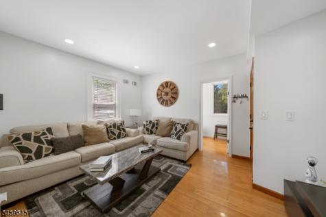 509 Roosevelt Street Roselle Park NJ 07204
