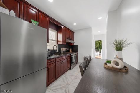 509 Roosevelt Street Roselle Park NJ 07204