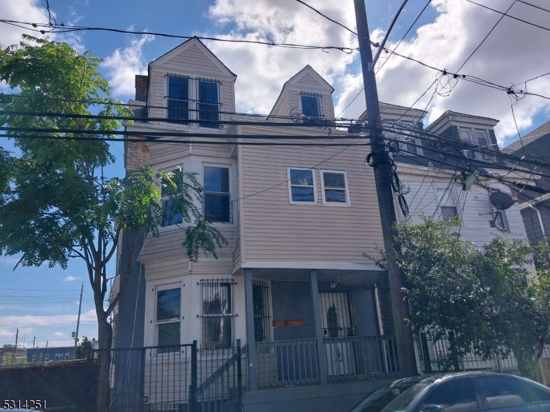 71 N 5th Street Newark NJ 07107