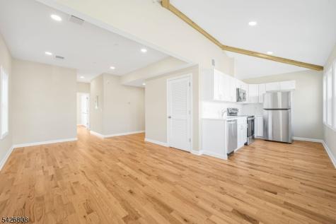 532 Ringwood Avenue Wanaque NJ 07465
