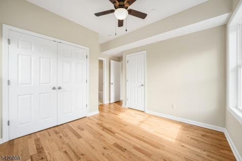 532 Ringwood Avenue Wanaque NJ 07465