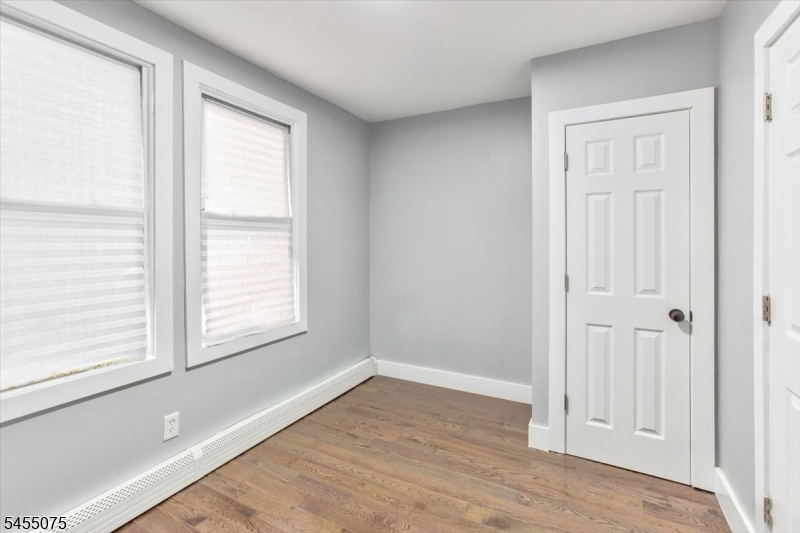 20 Edwin Place Newark NJ 07112