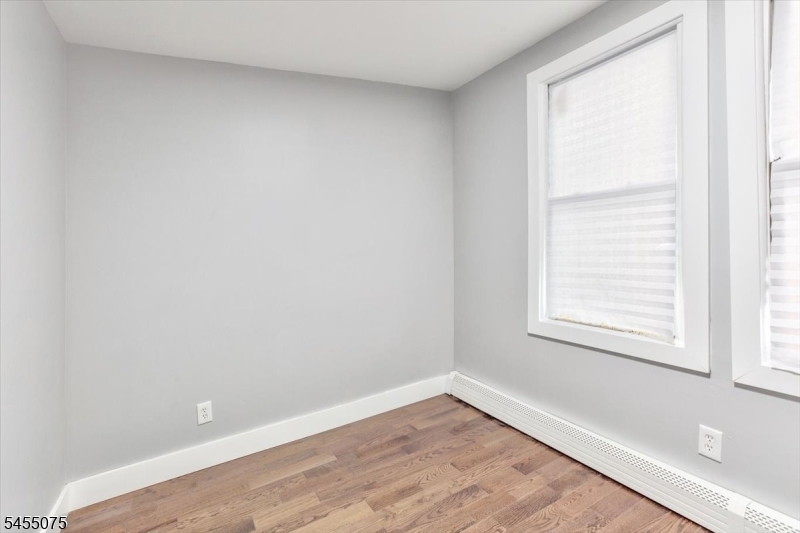 20 Edwin Place Newark NJ 07112