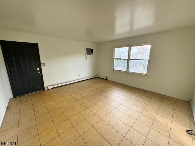 43 Hope Street Lodi NJ 07644