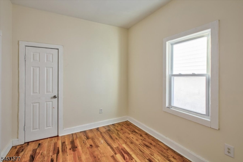 225 S 10th Street Newark NJ 07107