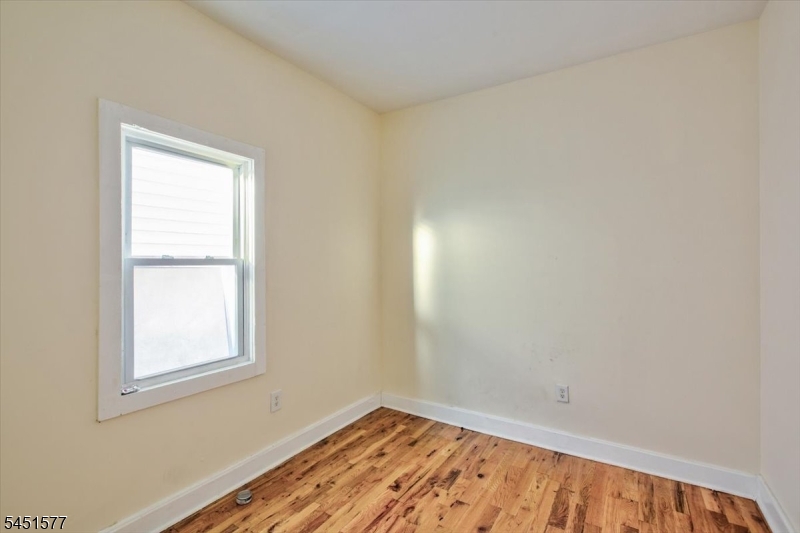 225 S 10th Street Newark NJ 07107