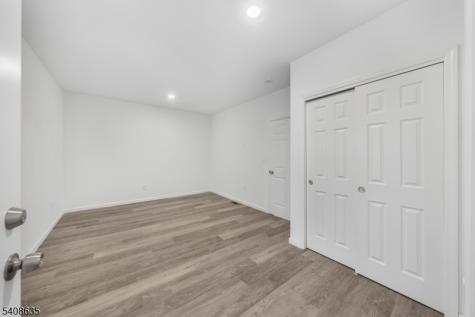 811 Jackson Avenue Linden NJ 07036