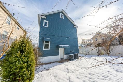 811 Jackson Avenue Linden NJ 07036