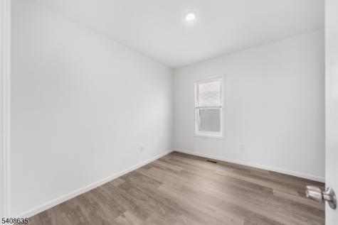 811 Jackson Avenue Linden NJ 07036