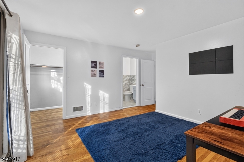 409 Halsey Street Newark NJ 07102