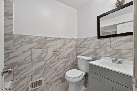 409 Halsey Street Newark NJ 07102