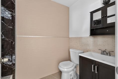 409 Halsey Street Newark NJ 07102