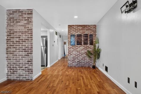 409 Halsey Street Newark NJ 07102