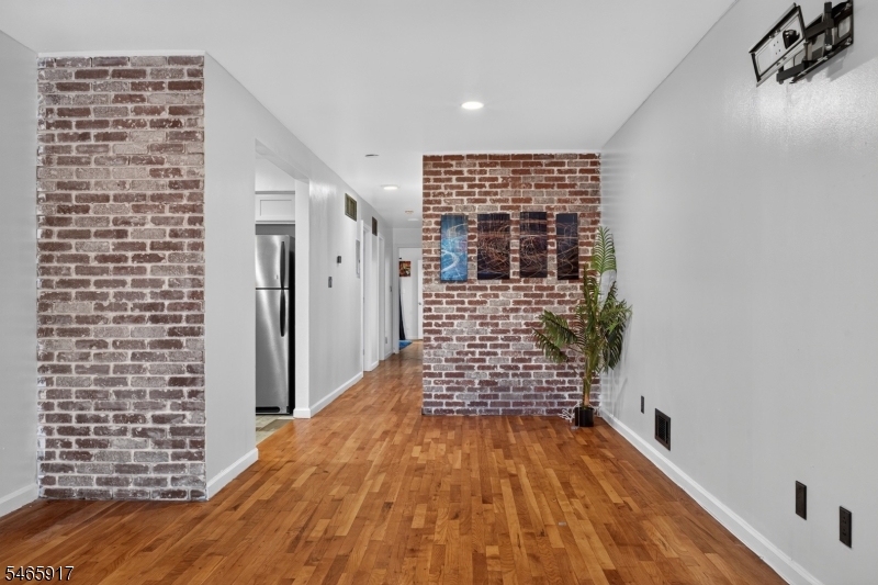 409 Halsey Street Newark NJ 07102