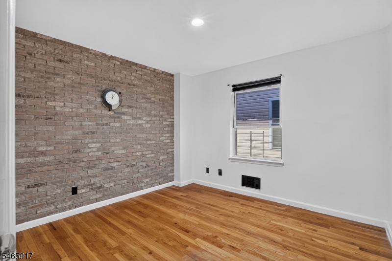 409 Halsey Street Newark NJ 07102