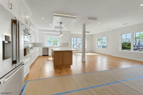 30 Centre Nutley NJ 07110