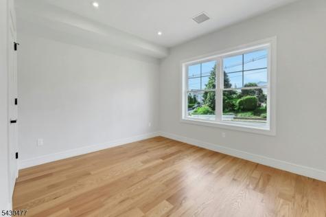 30 Centre Nutley NJ 07110